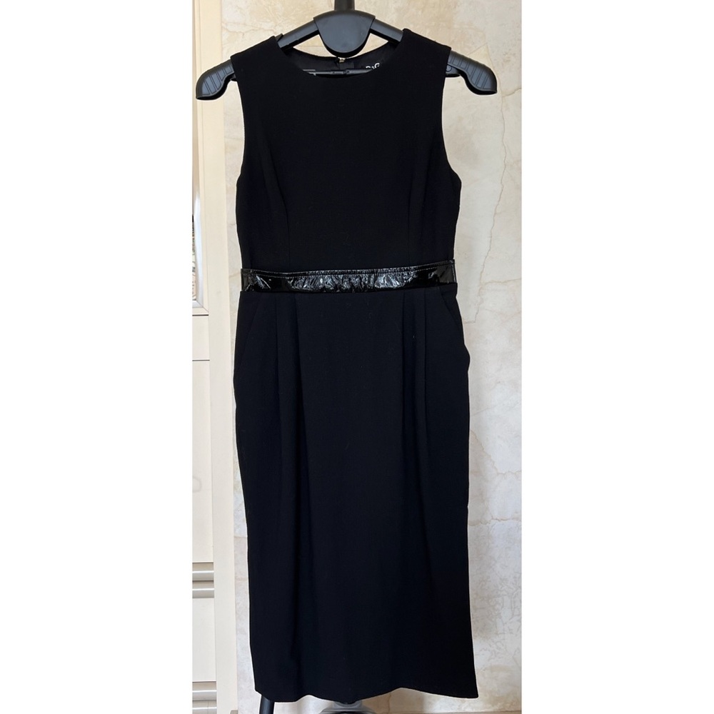 Dolce & Gabbana Black Wool Sheath Dress - 44 / 8